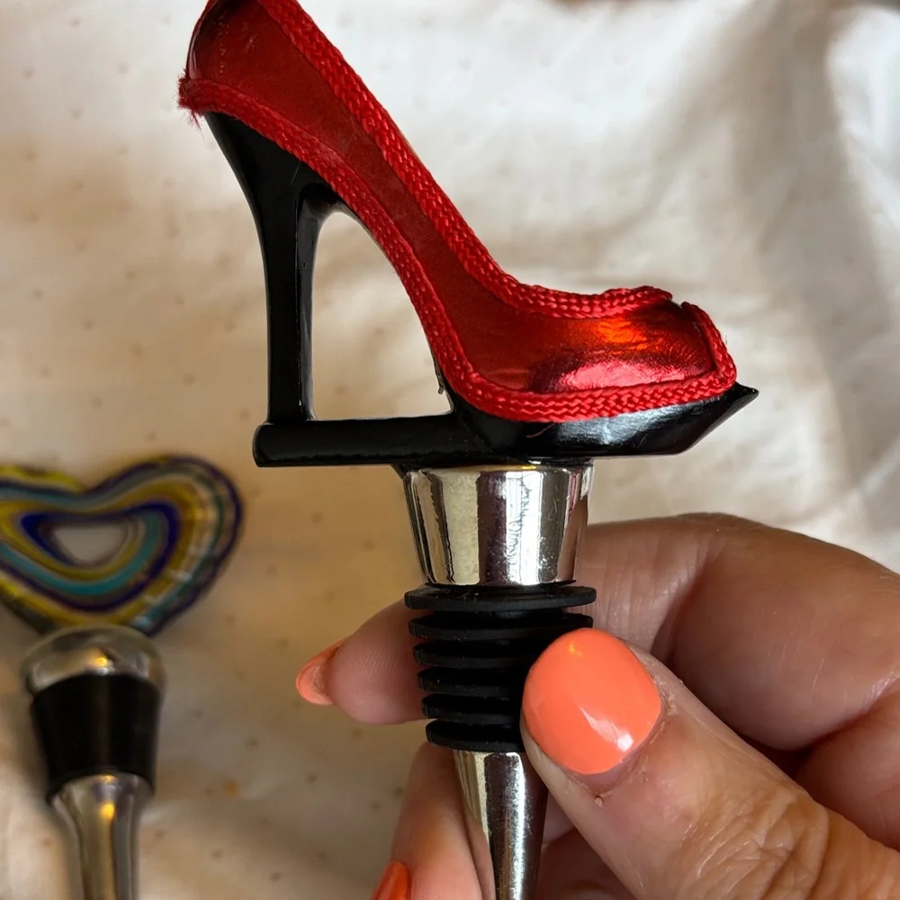 Assorted Wine Bottle Stoppers Set